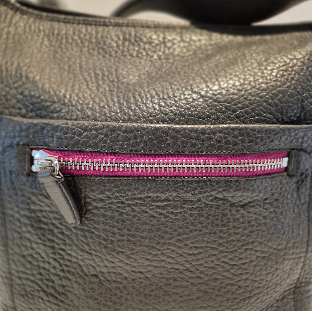 Coach Legacy Duffle in Gray pebbled leather with hot pink trim..EUC - Picture 8 of 11